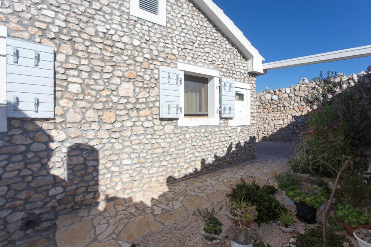 Villa Stone House With Swimming Pool & Sauna, Beach, Sevid Exterior foto